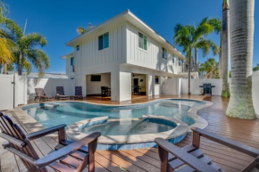 Paradise Palms all you need for your beach getaway with private pool & spa